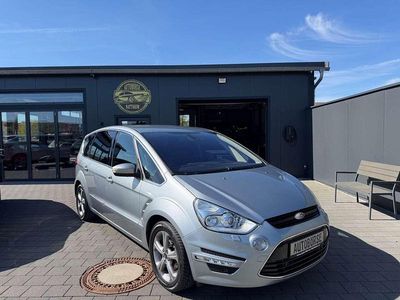 Gebraucht Ford S-MAX Titanium 140 PS (102 kW) 2010 Silber Van / Kleinbus