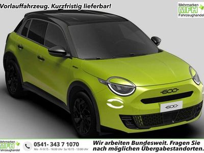Neu Fiat 600 Sport 145 PS (106 kW) 2026 Acid grün metallic / da... SUV