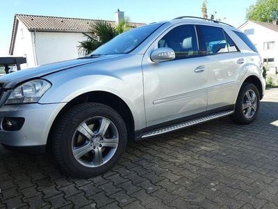Usata Mercedes ML350 272 CV (200 kW) 2008 Argento SUV