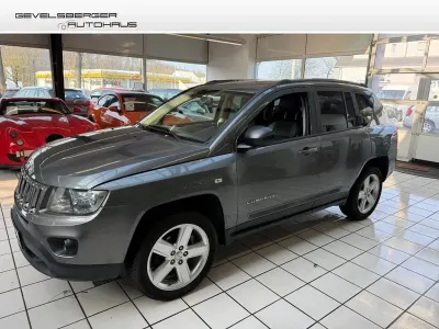 Gebraucht Jeep Compass Limited 136 PS (100 kW) 2013 Mineral grey SUV