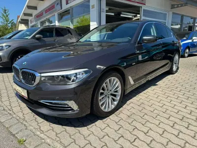 Gebraucht BMW 520 Luxury Line 190 PS (139 kW) 2017 Sophistograu brillanteffekt Limousine
