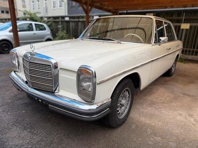 Weiß Gebraucht 1969 Mercedes 250/8 Limousine | 12.950 €