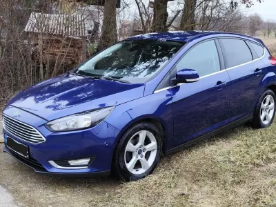 Gebraucht Ford Focus Titanium 120 PS (88 kW) 2016 Blau Limousine