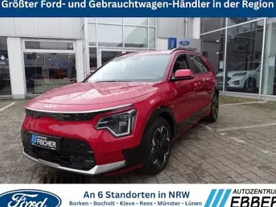 Używany Kia Niro Inspiration 150 kW (204 KM) 2025 Czerwony SUV