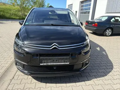 Gebraucht Citroën C4 Shine 131 PS (96 kW) 2018 Schwarz Limousine