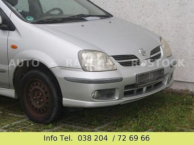 Nissan Almera Tino