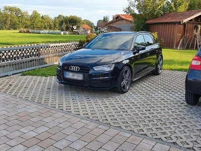 Second-hand Audi A3 S-Line 179 CP (131 kW) 2016 Negru Berlinǎ