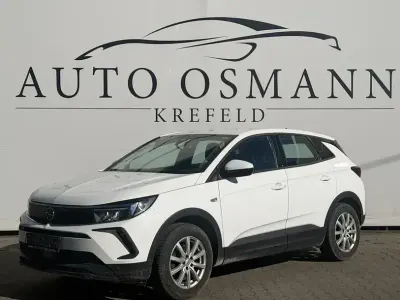 Second-hand Opel Grandland X Business Edition 131 CP (96 kW) 2022 Alb SUV