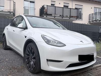 Weiß Gebraucht 2024 Tesla Model Y Performance SUV | 46.000 € (Fairer Preis)