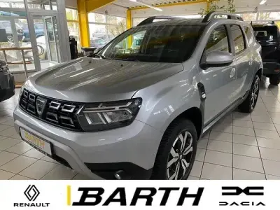 Używany Dacia Duster Prestige 150 KM (110 kW) 2022 Szary SUV