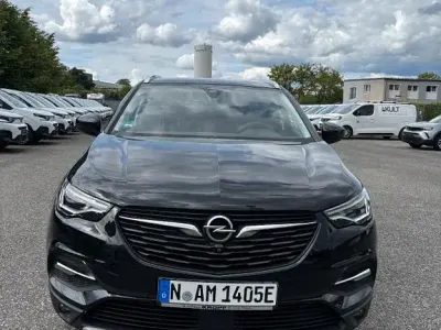 Używany Opel Grandland X 224 KM (164 kW) 2021 Czarny SUV