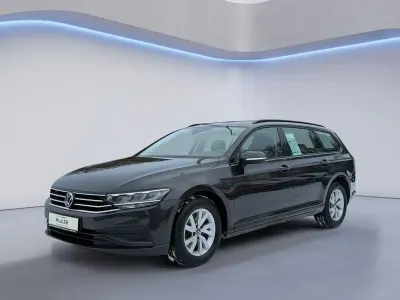 Usata VW Passat Conceptline 150 CV (110 kW) 2023 Grigio Station wagon
