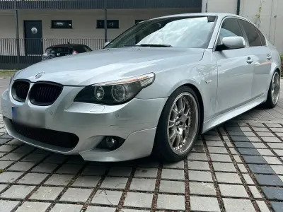 Gebraucht BMW 545 M Sport 333 PS (244 kW) 2005 Silber Limousine