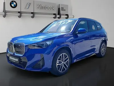 Neu BMW iX1 M Sport 150 kW (204 PS) 2026 Blau SUV