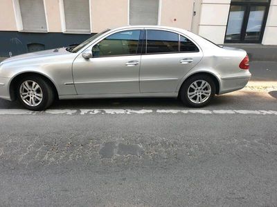 Mercedes E220