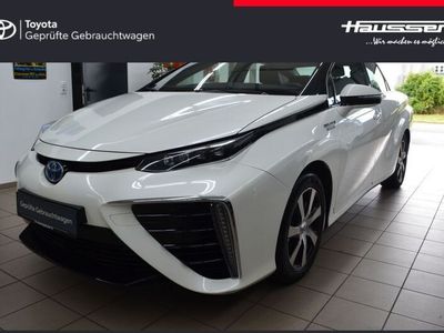 Gebraucht Toyota Mirai 154 PS (113 kW) 2019 Titaniumweiß perleffekt Limousine