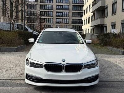 Gebraucht BMW 520 Performance 190 PS (139 kW) 2017 Weiß Kombi