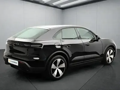 Usata Porsche Macan 330 kW (449 CV) 2024 Nero SUV