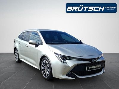 Gebraucht Toyota Corolla Team 184 PS (135 kW) 2021 Precious silver metallic Kombi