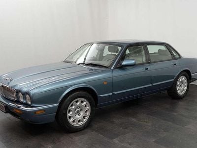 Gebraucht Jaguar XJ8 237 PS (174 kW) 1997 Grün Limousine