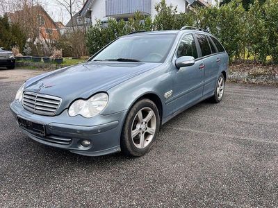 Gebraucht Mercedes C220 150 PS (110 kW) 2006 Grau Kombi