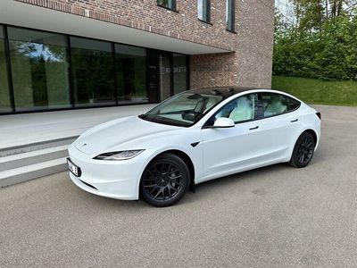 gebraucht Tesla Model 3 RWD Highland Facelift white / white