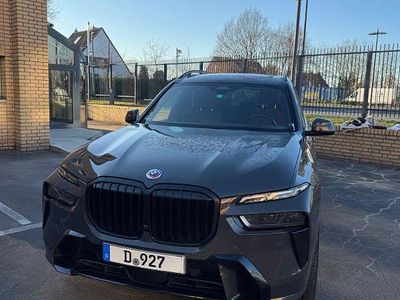 Gebraucht BMW X7 M Sport 352 PS (258 kW) 2022 Grau SUV