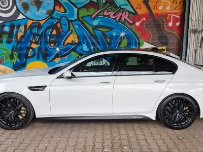 Gebraucht BMW M5 Performance 560 PS (411 kW) 2014 Weiß Limousine