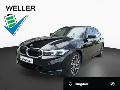 Gebraucht BMW 330e Shadowline 292 PS (214 kW) 2025 Schwarz (schwarz) Kombi
