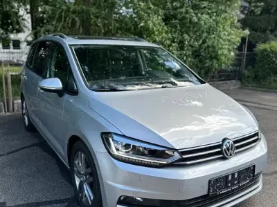 Gebraucht VW Touran Sound 150 PS (110 kW) 2017 Silber Van / Kleinbus
