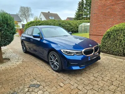 Używany BMW 330e 292 KM (214 kW) 2019 Niebieski Sedan/Limuzyna