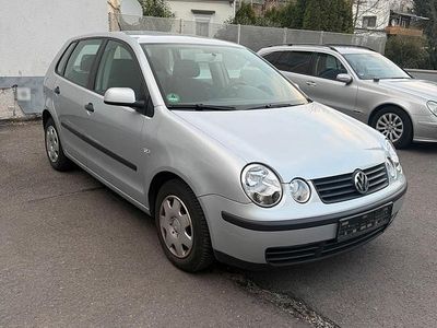 Second-hand VW Polo 64 CP (47 kW) 2003 Argintiu Hatchback