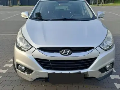 Gebraucht Hyundai ix35 Style 163 PS (119 kW) 2011 Silber SUV