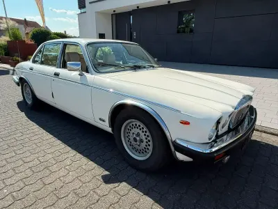 Gebraucht Jaguar XJ12 295 PS (216 kW) 1987 Weiß Limousine