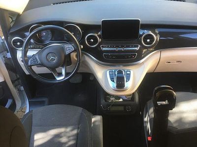 Mercedes V250