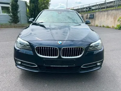 Gebraucht BMW 530 258 PS (189 kW) 2014 Blau Limousine