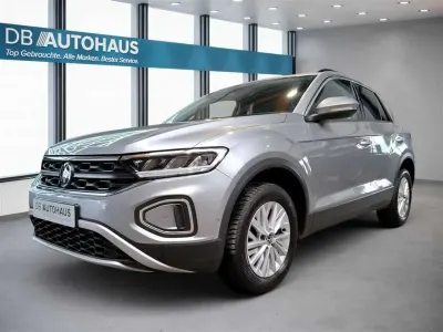 Gebraucht VW T-Roc Life 150 PS (110 kW) 2023 Silber SUV