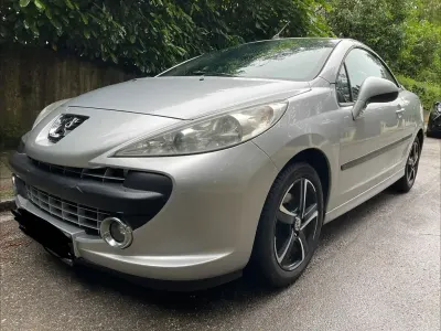 Gebraucht Peugeot 207 CC Platinum 109 PS (80 kW) 2007 Silber Cabrio
