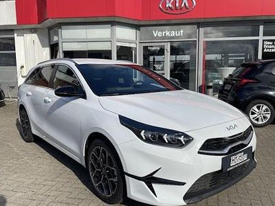 Neu Kia Ceed Sportswagon 100 PS (73 kW) 2025 Weiß Kombi