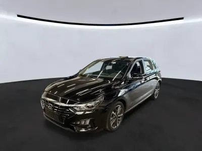 Gebraucht Hyundai i30 Trend 120 PS (88 kW) 2023 Schwarz Limousine