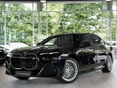 Gebraucht BMW i7 Comfort Edition 485 kW (660 PS) 2025 Schwarz Limousine