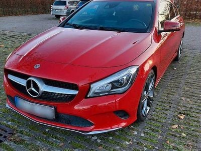 Rot Gebraucht 2019 Mercedes CLA180 Shooting Brake Kombi | 15.000 € (Guter Preis)
