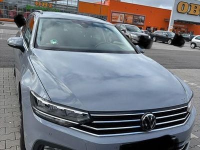 Gebraucht VW Passat Business 122 PS (89 kW) 2022 Grau Kombi