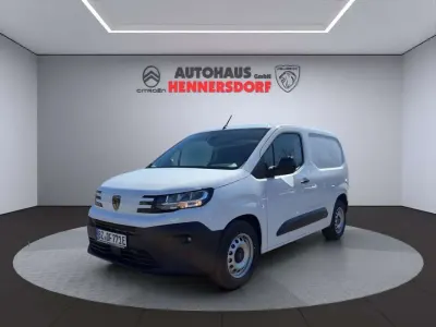 Neu Peugeot E-Partner 100 kW (136 PS) 2026 Kaolin weiß Van / Kleinbus
