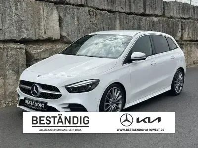 Gebraucht Mercedes B200 AMG line 150 PS (110 kW) 2019 Polarweiss  unilack Kleinwagen