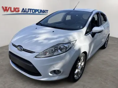 Gebraucht Ford Fiesta 120 PS (88 kW) 2012 Weiß Kleinwagen