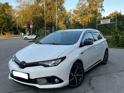 Toyota Auris Hybrid
