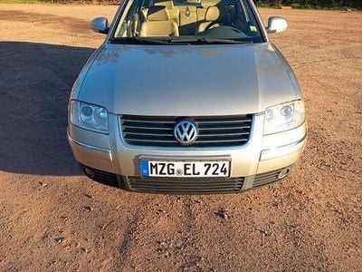Gebraucht VW Passat Family 131 PS (96 kW) 2004 Gold Limousine
