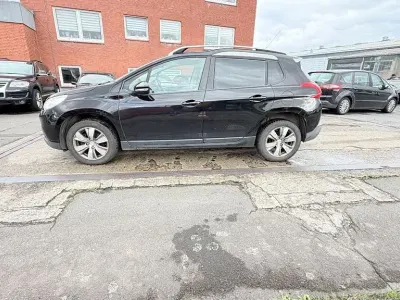 Gebraucht Peugeot 2008 Active 120 PS (88 kW) 2014 Schwarz SUV