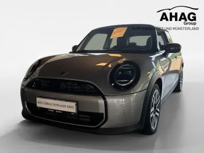 Gebraucht Mini Cooper Classic 114 kW (156 PS) 2025 Schwarz Kleinwagen